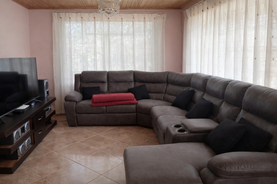 4 Bedroom Property for Sale in Grasslands Free State
